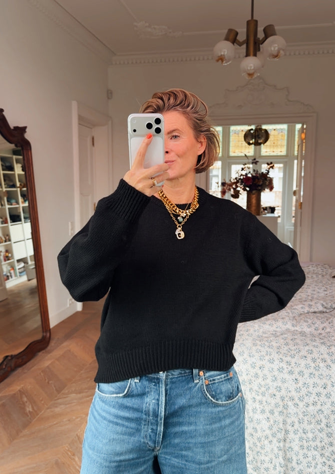 Cozy Black