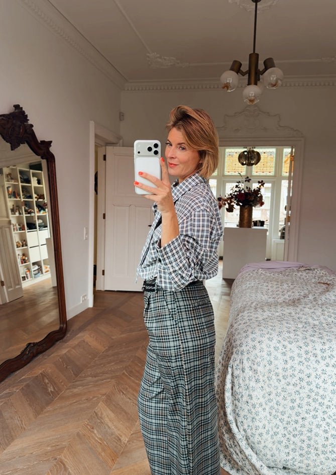 Belted Scene - AndBloom