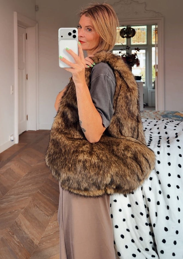 Faux Luxe - AndBloom