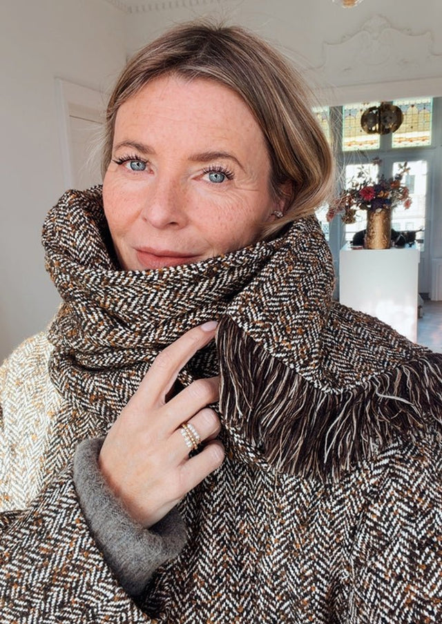 Knot & Button - AndBloom