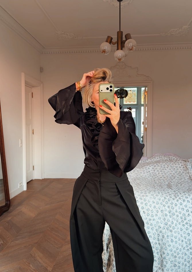 AndBloom - Quiet Form - Black Blouse - Dee wearing the blouse