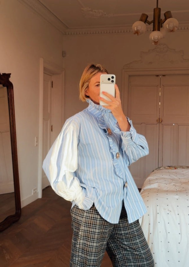 Playful Wink - AndBloom