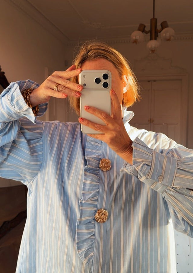 Playful Wink - AndBloom