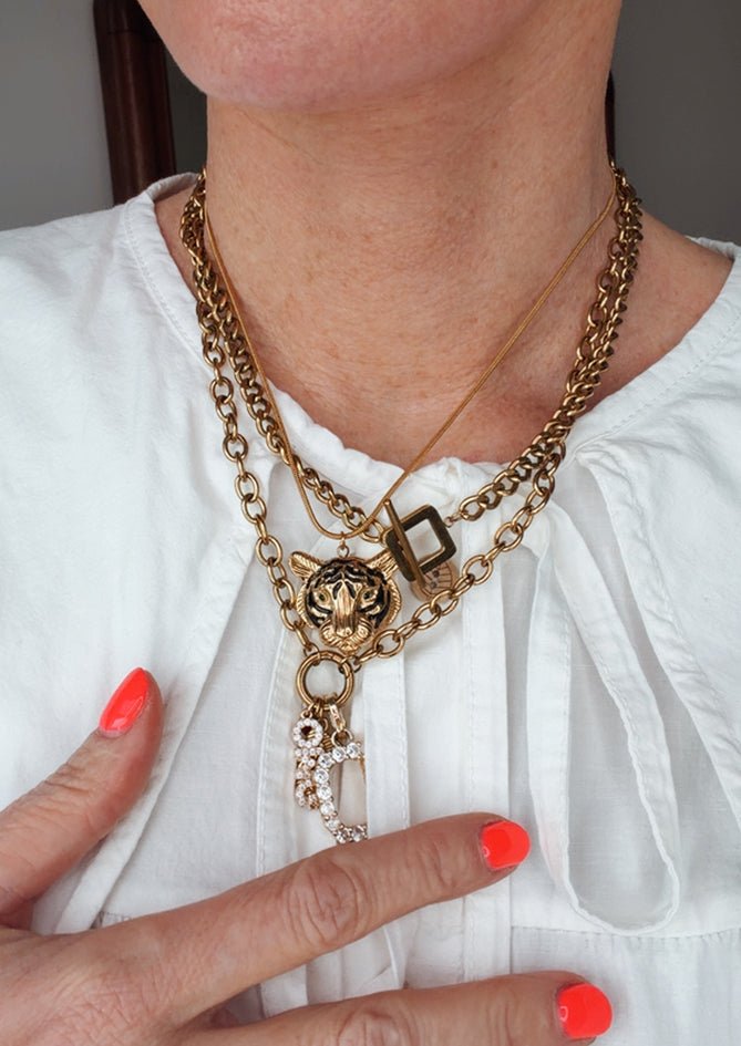 AndBloom - The Cairo - Gold plated necklace - Dee wearing the necklace