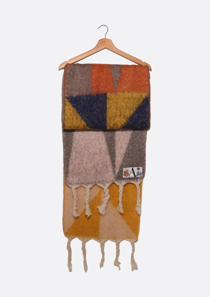 The Snuggle - AndBloom