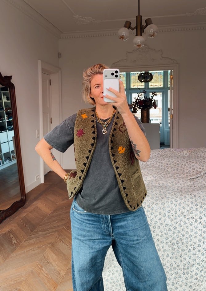 The Winika - AndBloom