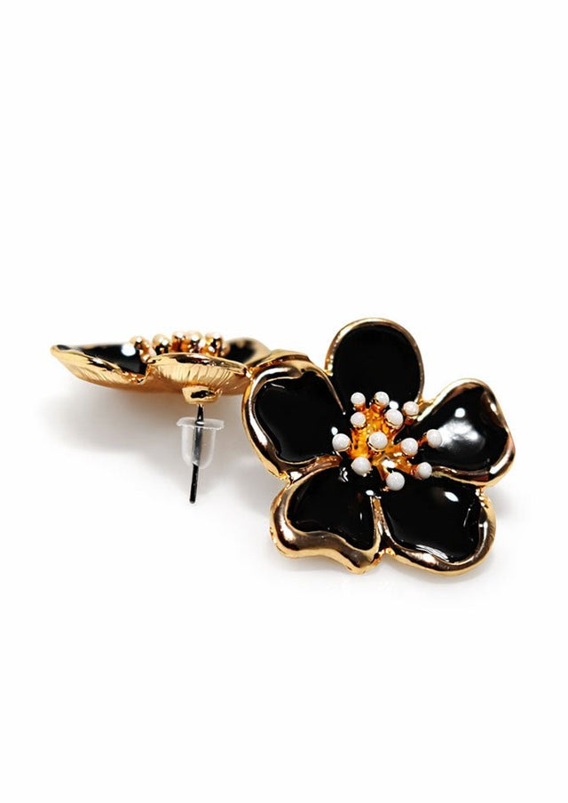 The Luna are black flower earrings made by AndBloom