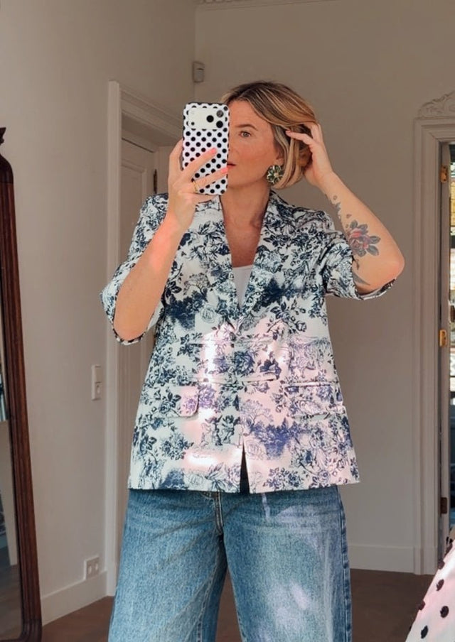 Livia Form - AndBloom