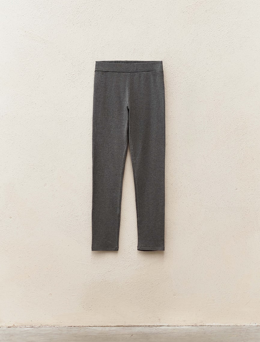 AndBloom - Drew Leggings - Grey Leggings - Hanging at the wall