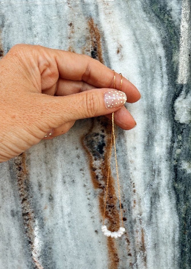 Mini pearl necklace - AndBloom