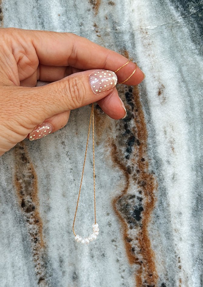 Mini pearl necklace - AndBloom