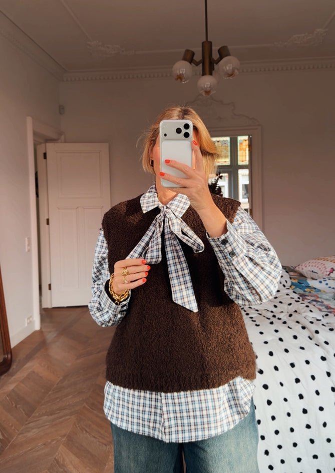 Paris Vest - AndBloom